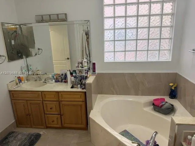 9771 NW 32nd St Doral, FL 33172