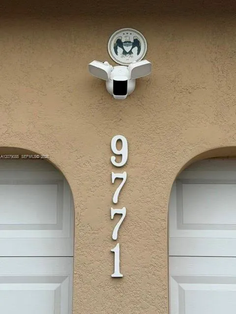 9771 NW 32nd St Doral, FL 33172