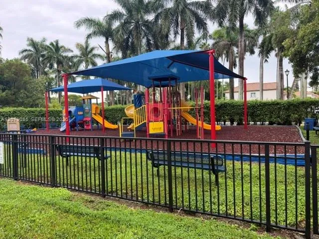 9771 NW 32nd St Doral, FL 33172