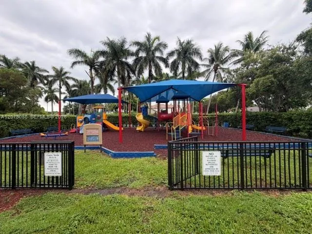 9771 NW 32nd St Doral, FL 33172