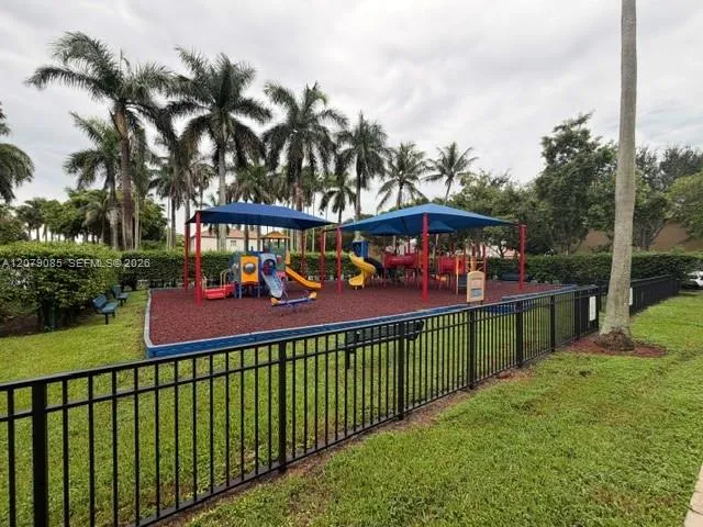 9771 NW 32nd St Doral, FL 33172