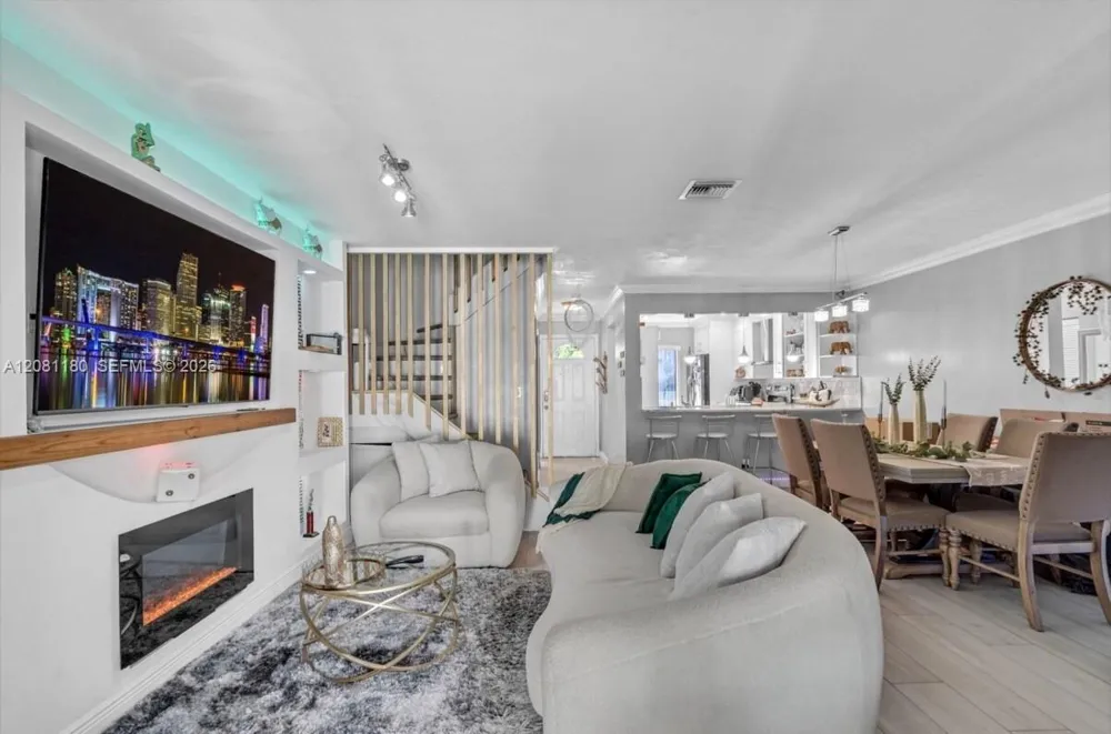 789 Crystal Lake Dr Deerfield Beach, FL 33064
