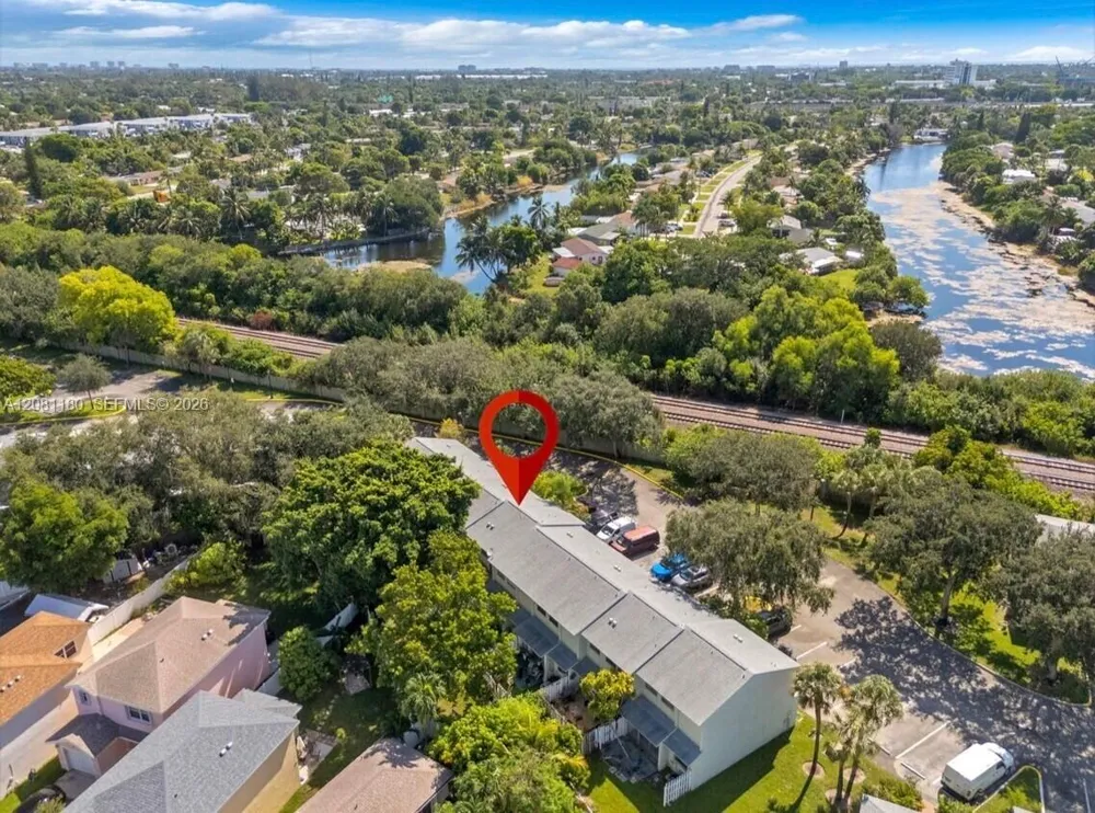 789 Crystal Lake Dr Deerfield Beach, FL 33064