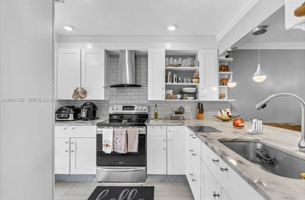 789 Crystal Lake Dr Deerfield Beach, FL 33064