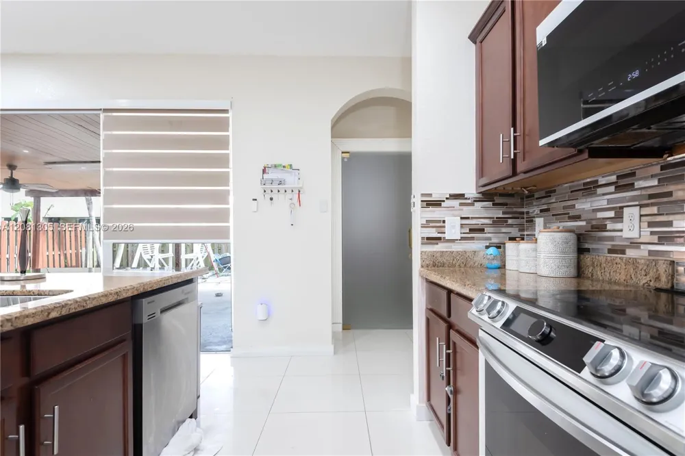 11828 SW 253rd St Homestead, FL 33032