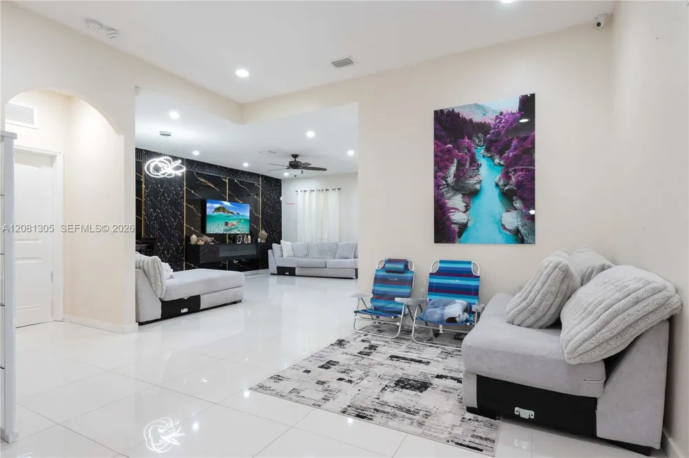 11828 SW 253rd St Homestead, FL 33032