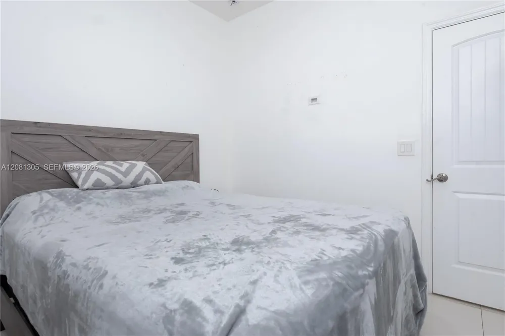 11828 SW 253rd St Homestead, FL 33032
