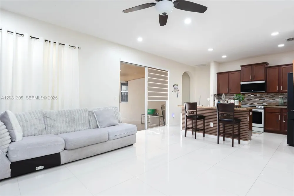 11828 SW 253rd St Homestead, FL 33032