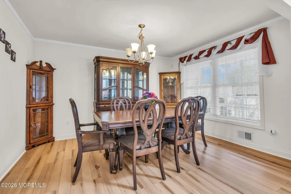 592 Pirate Lane Manahawkin, NJ 08050