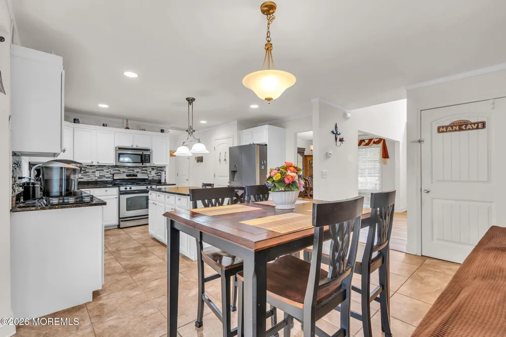 592 Pirate Lane Manahawkin, NJ 08050