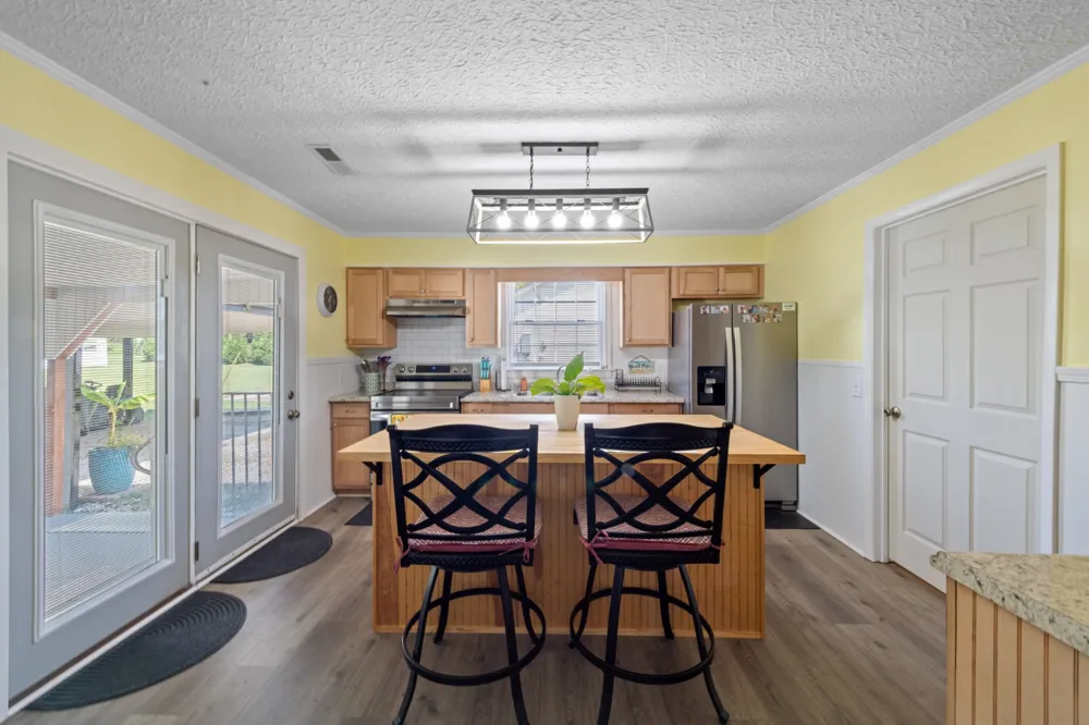529 W Market St Portland, TN 37148