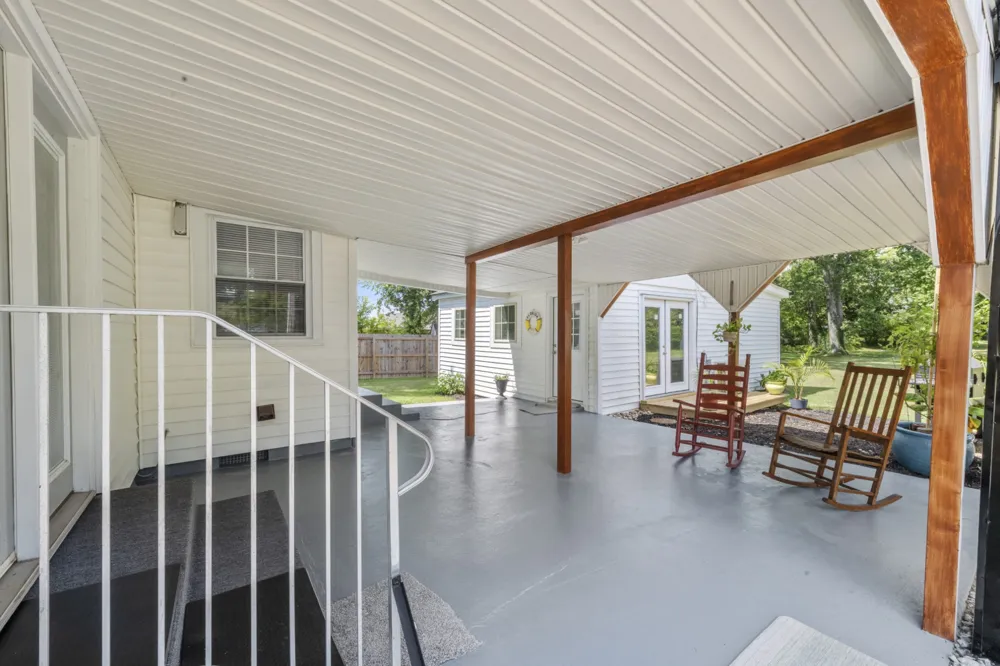 529 W Market St Portland, TN 37148