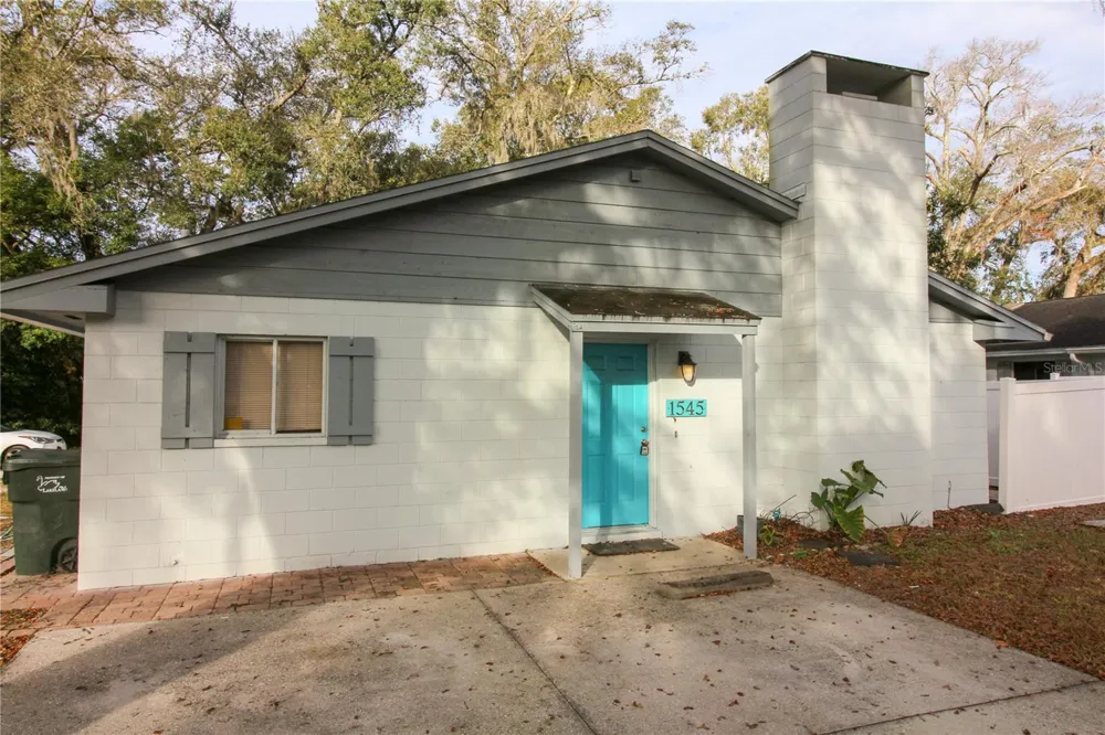 1545 KING AVENUE Lakeland, FL 33803