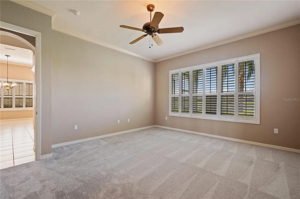 2464 LAUREL GLEN DRIVE Lakeland, FL 33803