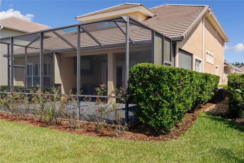 2464 LAUREL GLEN DRIVE Lakeland, FL 33803