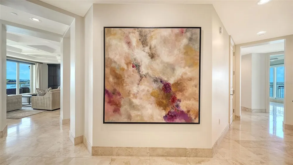 464 GOLDEN GATE POINT #702 Sarasota, FL 34236
