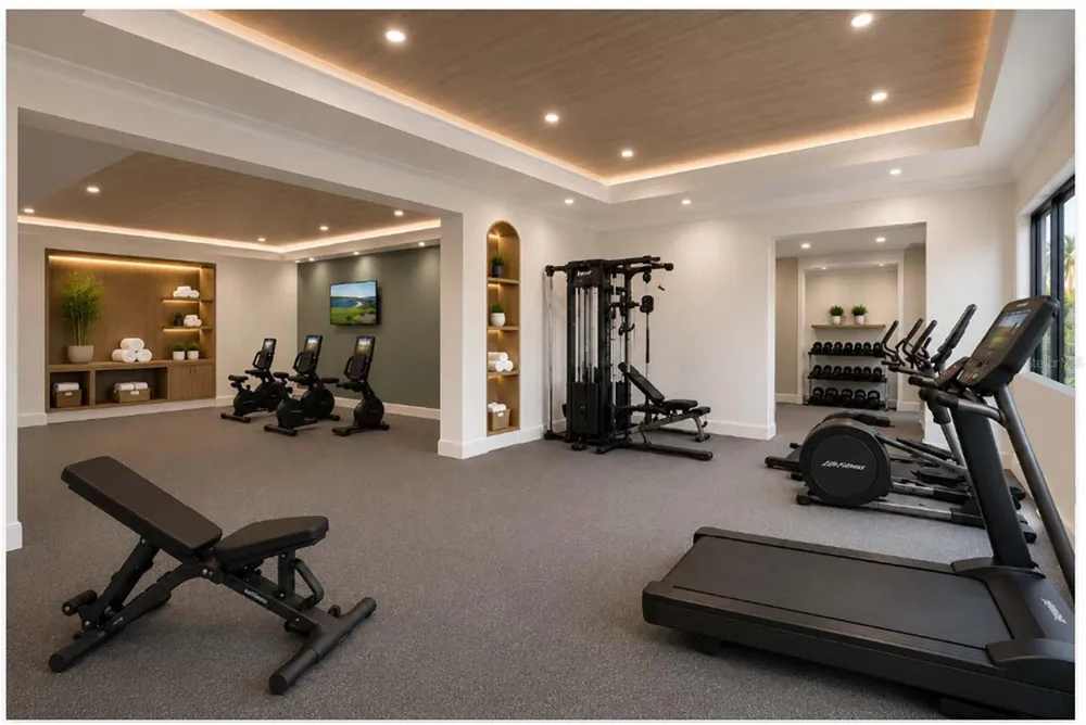 464 GOLDEN GATE POINT #702 Sarasota, FL 34236