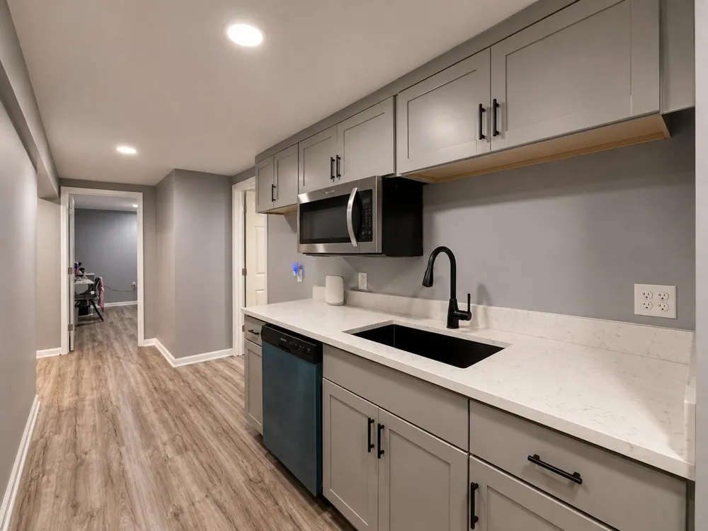 553 East Drive Marshall City, MI 49068