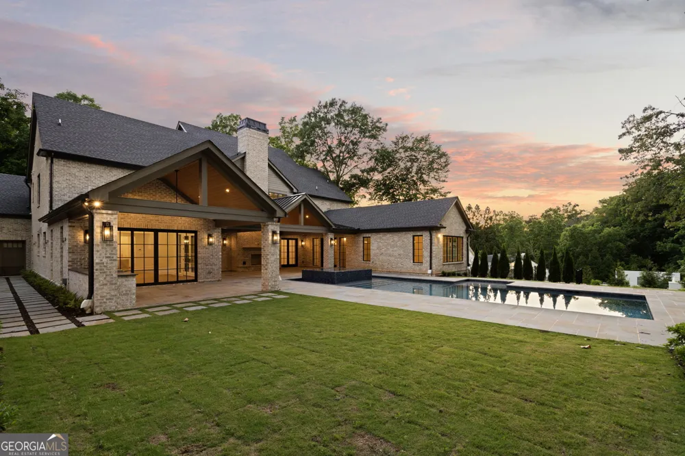 95 Blackland RD NW Atlanta, GA 30342