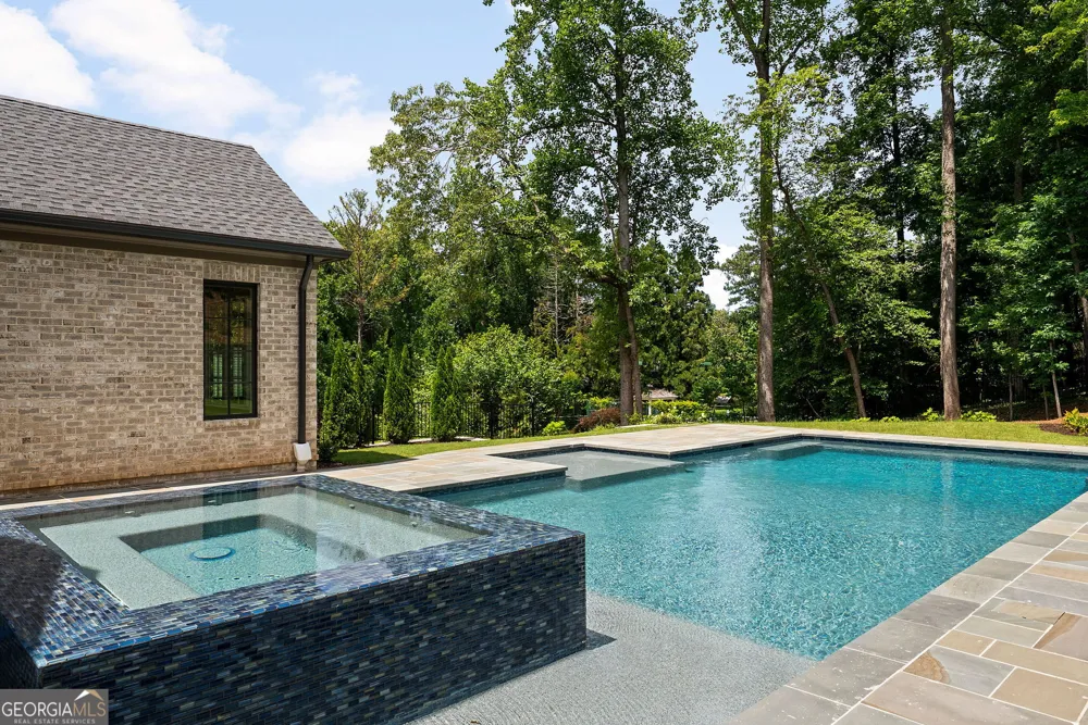 95 Blackland RD NW Atlanta, GA 30342