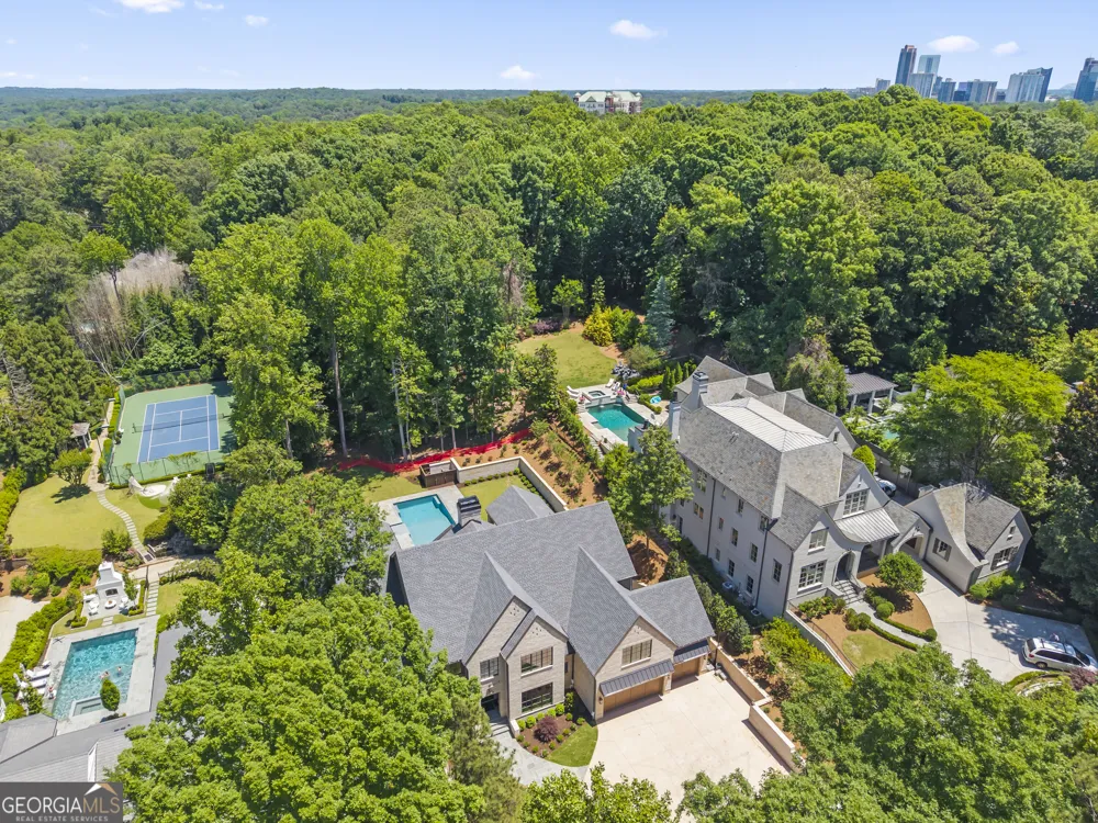 95 Blackland RD NW Atlanta, GA 30342