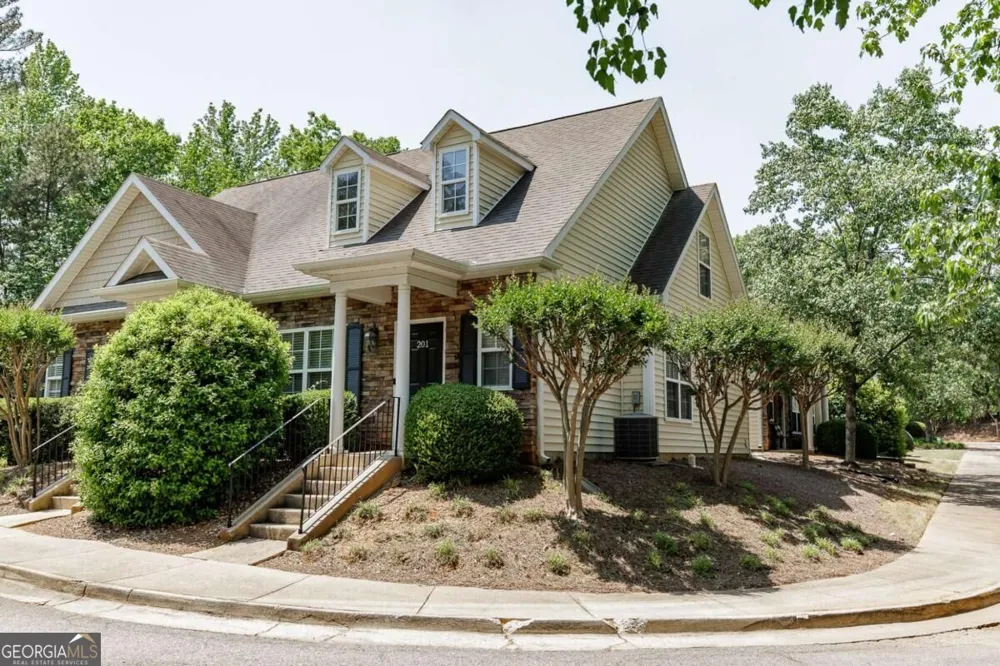 1305 Cedar Shoals DR Athens, GA 30605