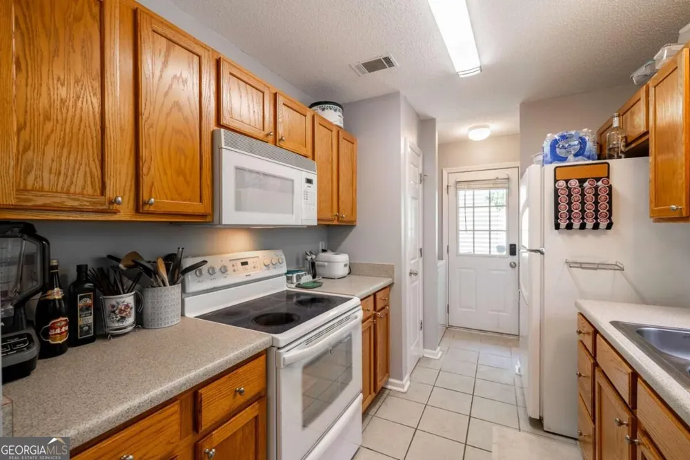 1305 Cedar Shoals DR Athens, GA 30605