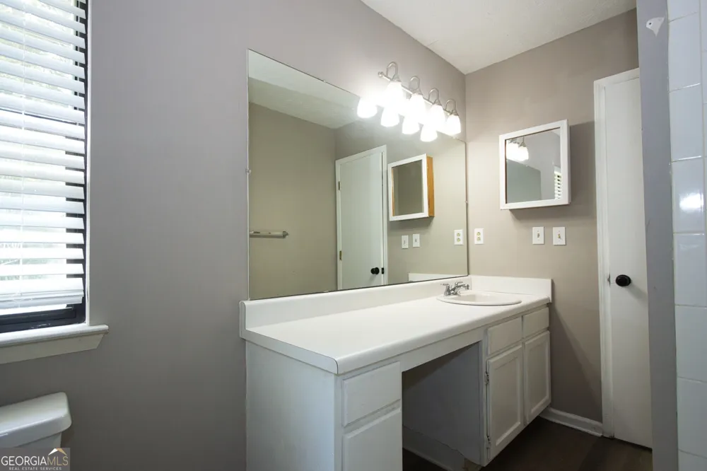 4685 Barnes CT Loganville, GA 30052
