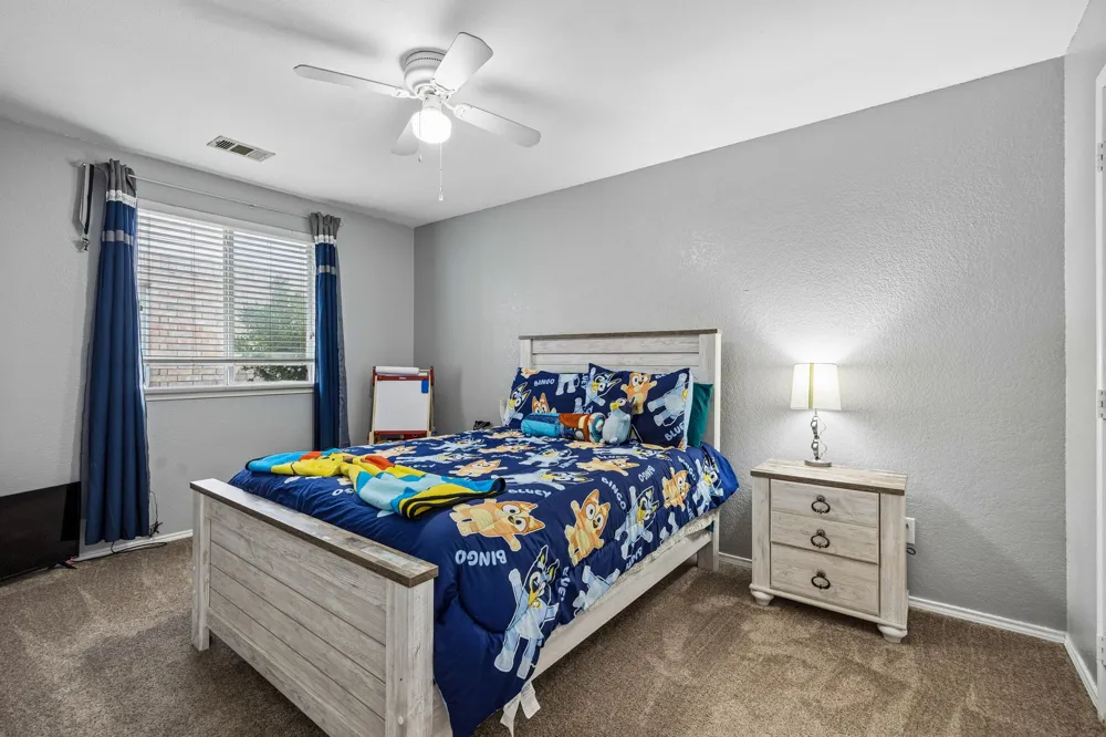 1023 Aviary Aubrey, TX 76227