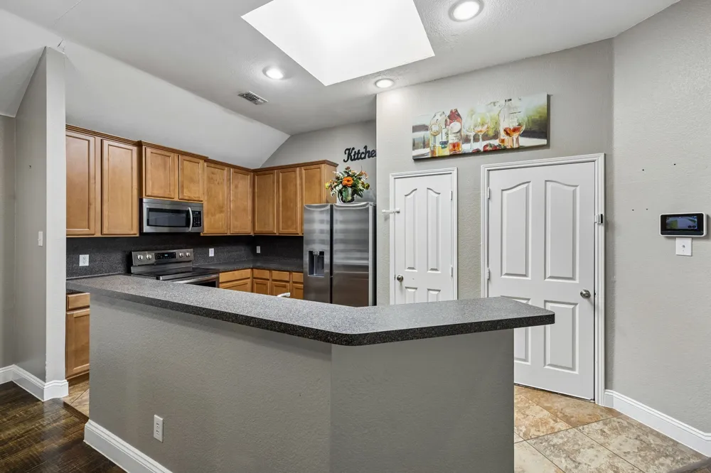 1023 Aviary Aubrey, TX 76227