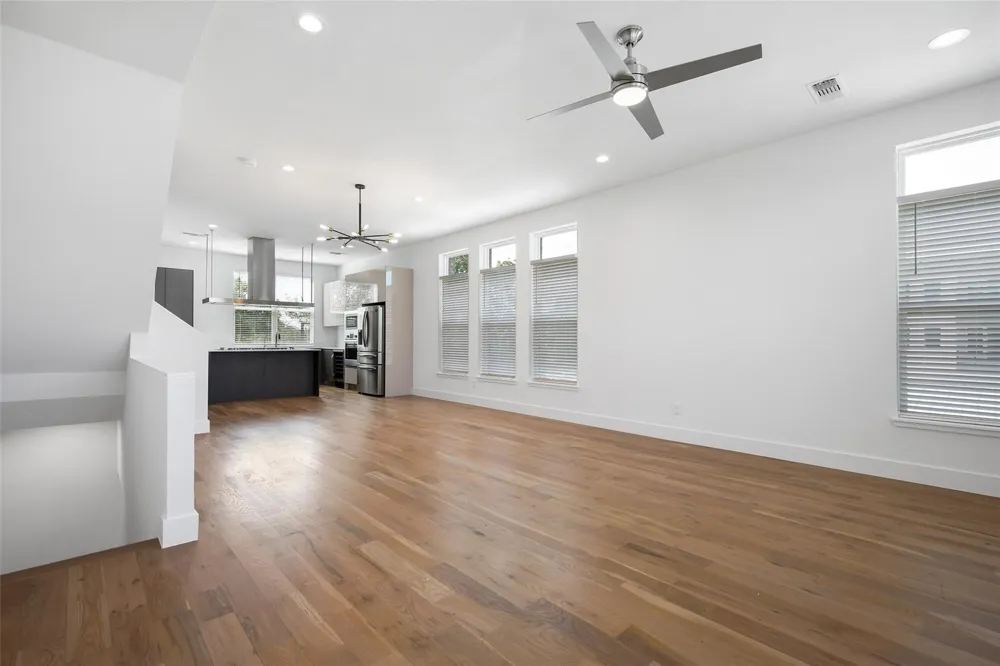 4904 Lexington Court Dallas, TX 75206