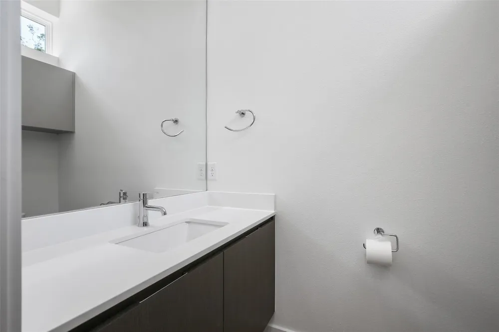 4904 Lexington Court Dallas, TX 75206