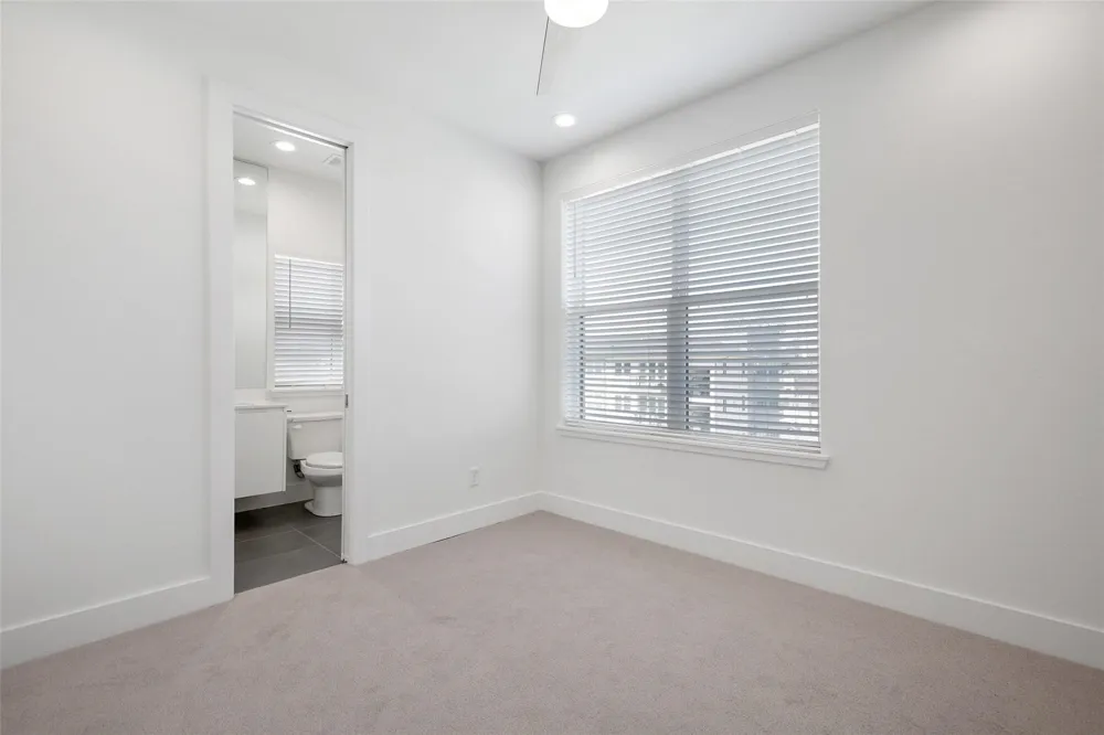 4904 Lexington Court Dallas, TX 75206