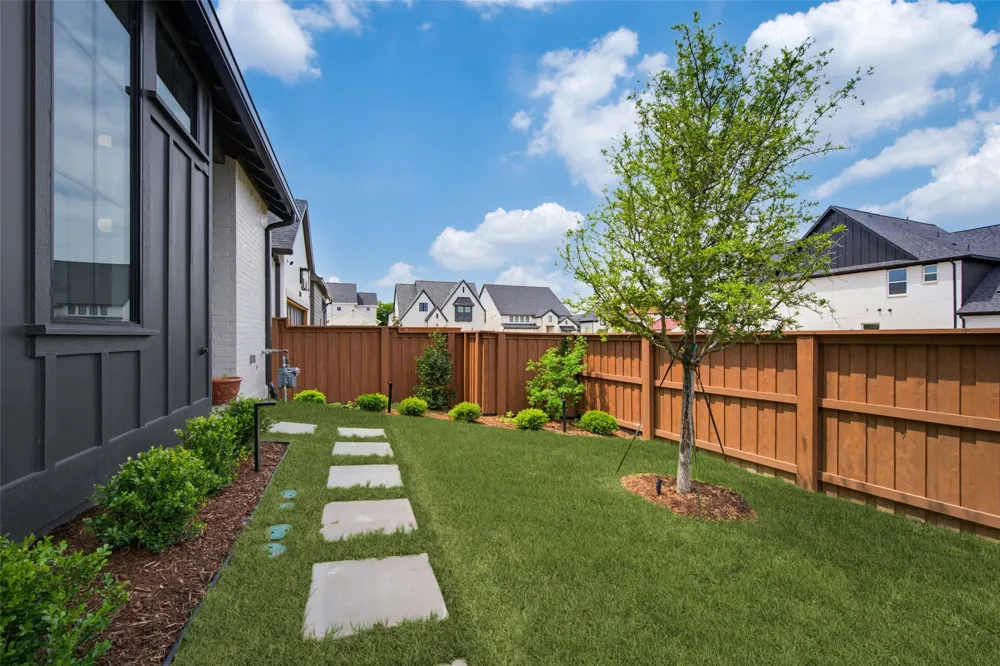 3240 Coral Hill Street Frisco, TX 75033