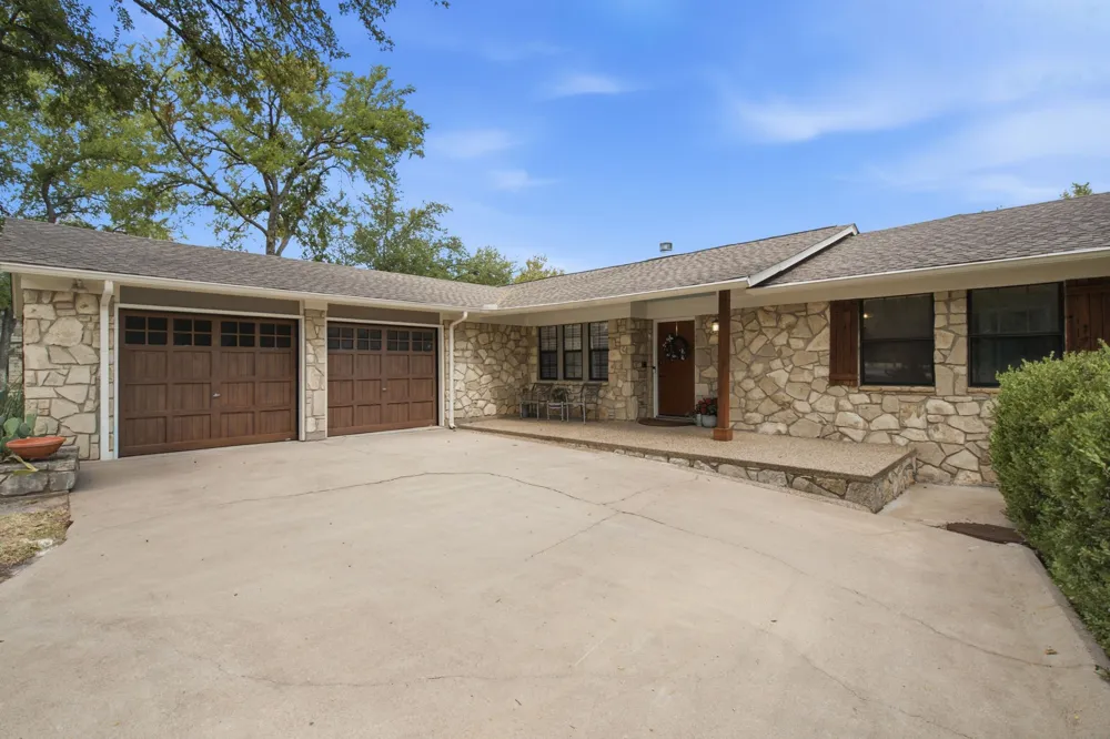 8703 Dunleith Court Granbury, TX 76049