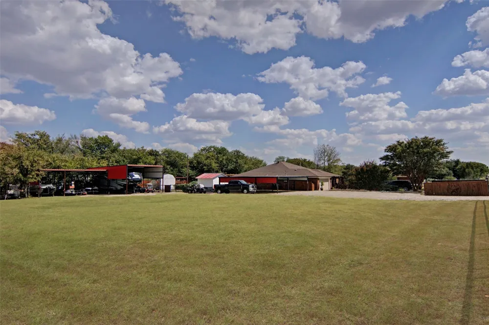 7200 Gillis Johnson Street Fort Worth, TX 76179