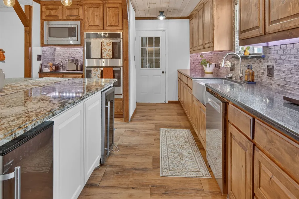 7200 Gillis Johnson Street Fort Worth, TX 76179