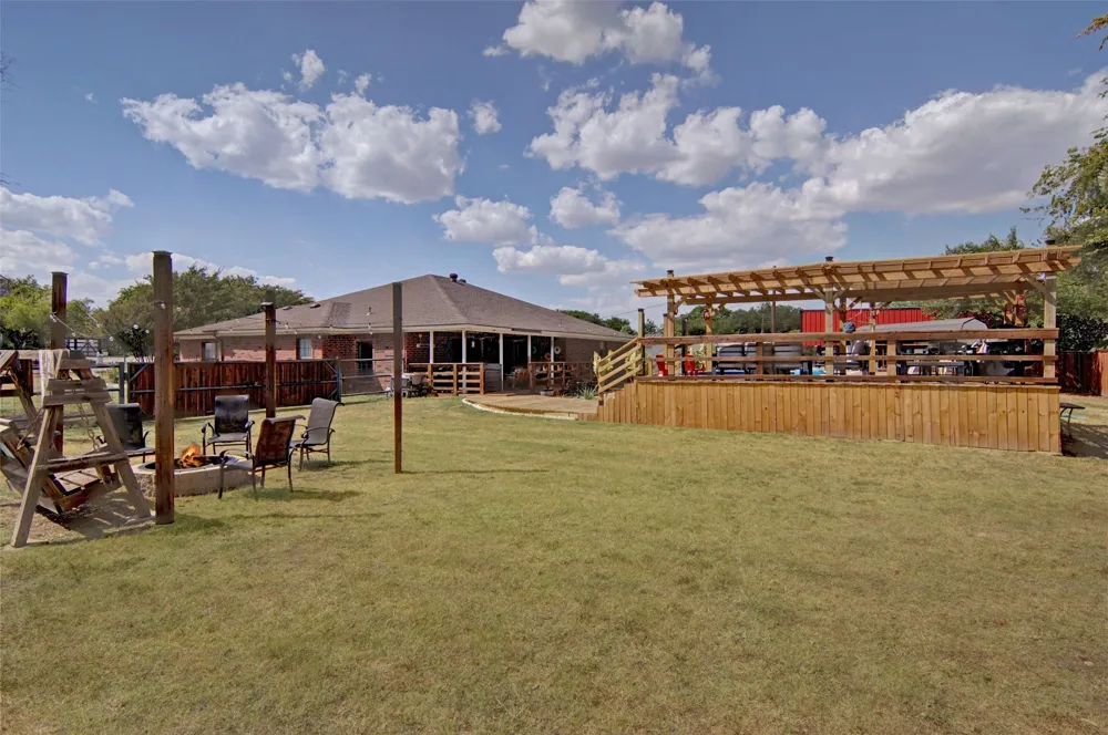 7200 Gillis Johnson Street Fort Worth, TX 76179