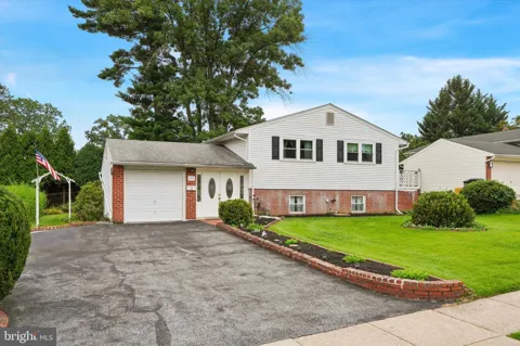 257 HEMLOCK LANE