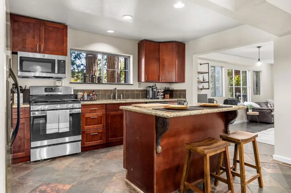 8455 Highway 9 Ben Lomond, CA 95005
