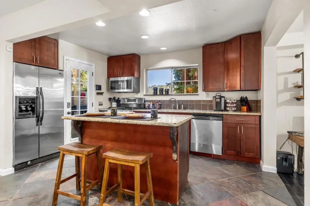 8455 Highway 9 Ben Lomond, CA 95005