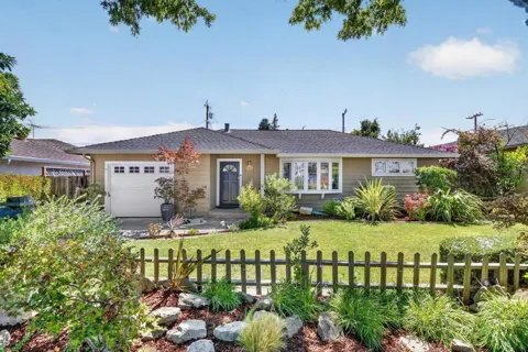 898 Lois Avenue