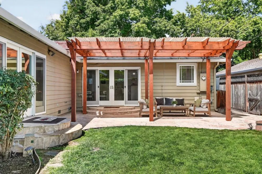 898 Lois Avenue Sunnyvale, CA 94087