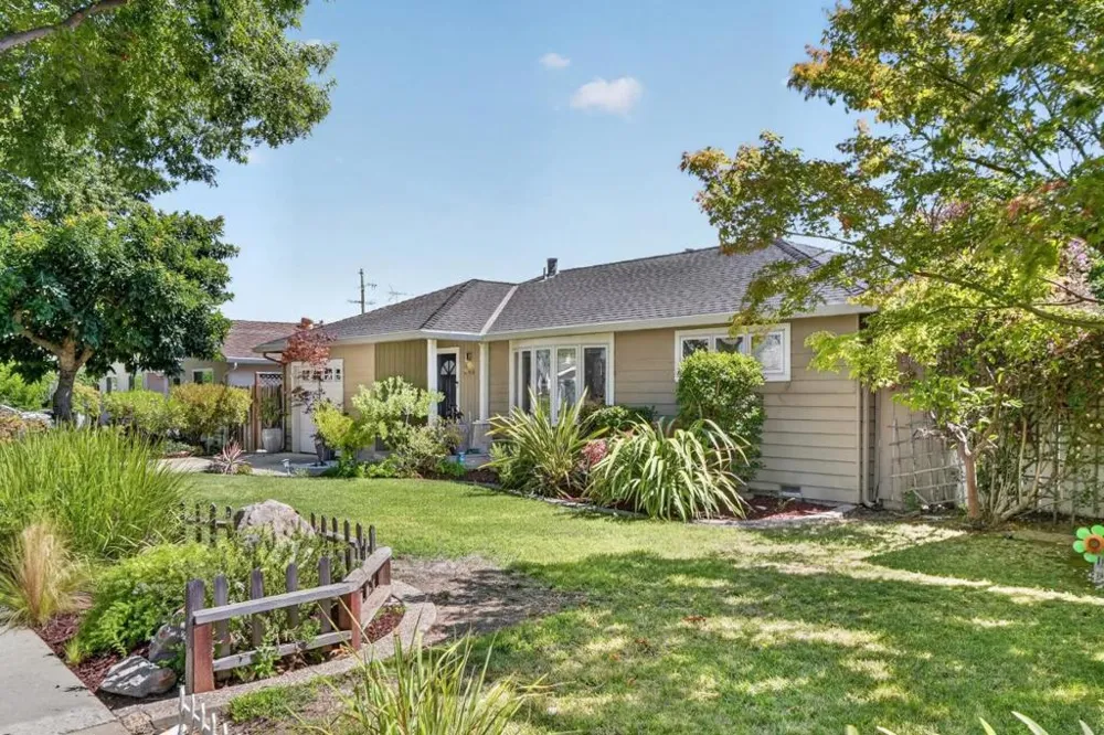 898 Lois Avenue Sunnyvale, CA 94087