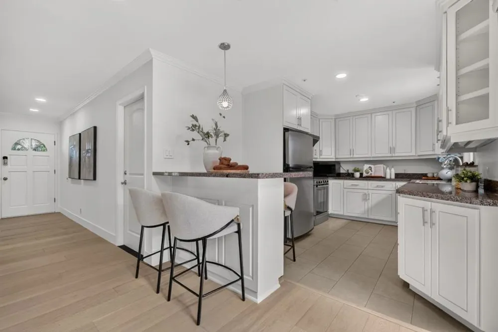 898 Lois Avenue Sunnyvale, CA 94087