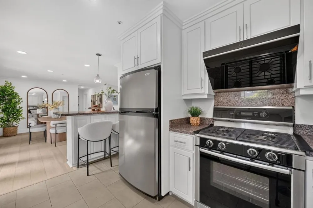 898 Lois Avenue Sunnyvale, CA 94087