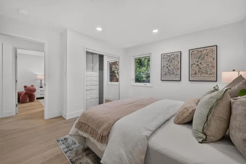 898 Lois Avenue Sunnyvale, CA 94087
