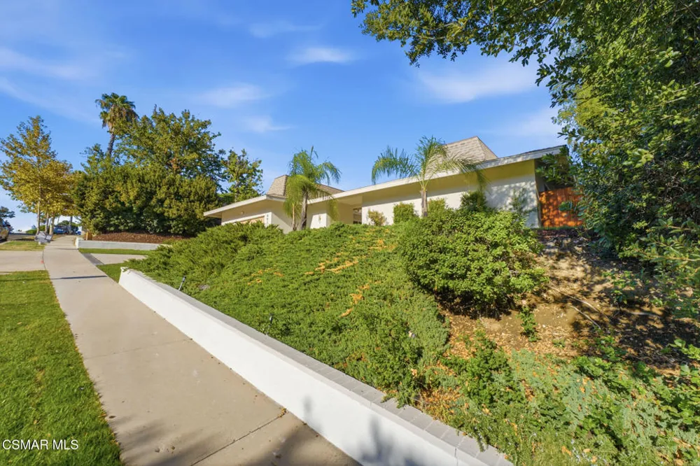 6652 Daryn Drive West Hills, CA 91307