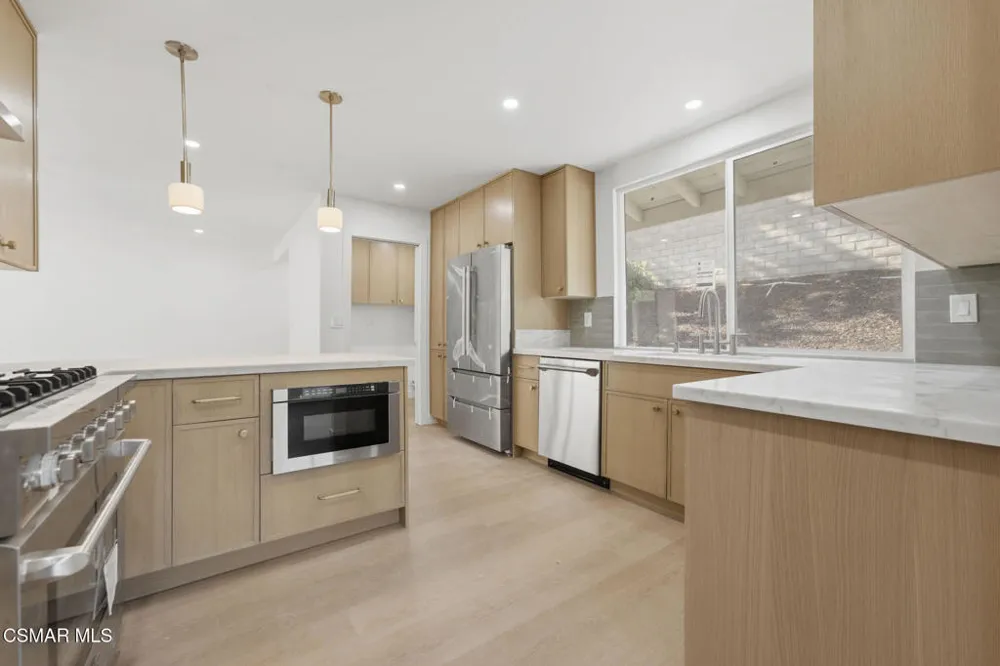 6652 Daryn Drive West Hills, CA 91307
