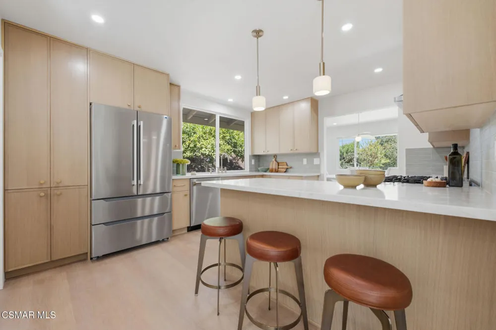 6652 Daryn Drive West Hills, CA 91307